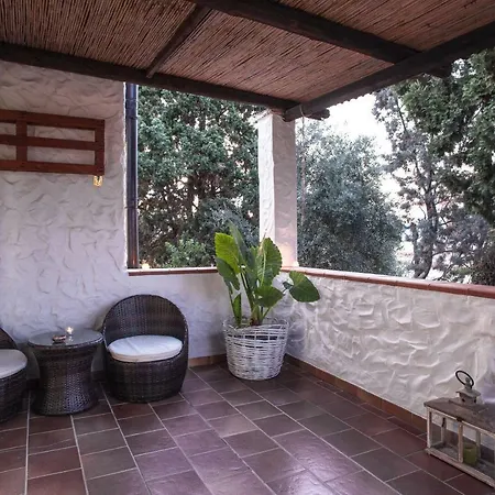 Hotel Su Gunventeddu 2*