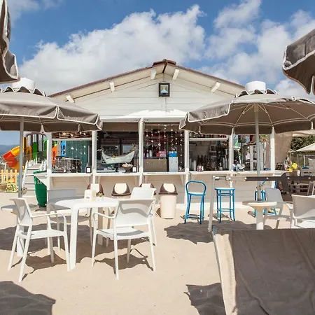 Su Gunventeddu Отель 2*