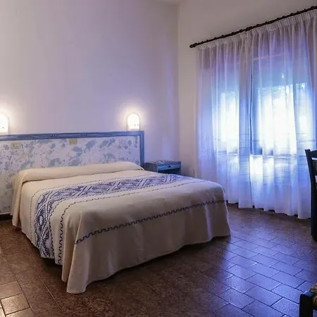 فندق Su Gunventeddu بولا