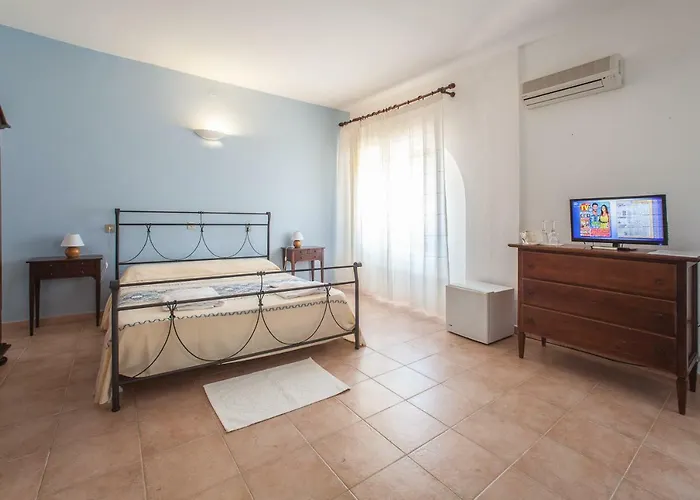 Su Gunventeddu Szálloda 2*